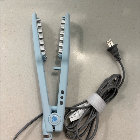 VOLOOM Classic Hair Volumizer in Light Blue - Picture 4 of 7